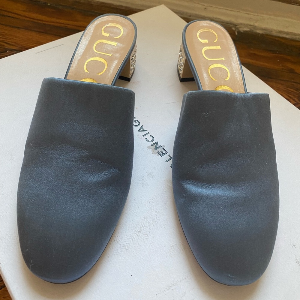 GUCCI Closed Toe Blue Satin Mules w Chrystal Heels, size 7 - Picture 5 of 9